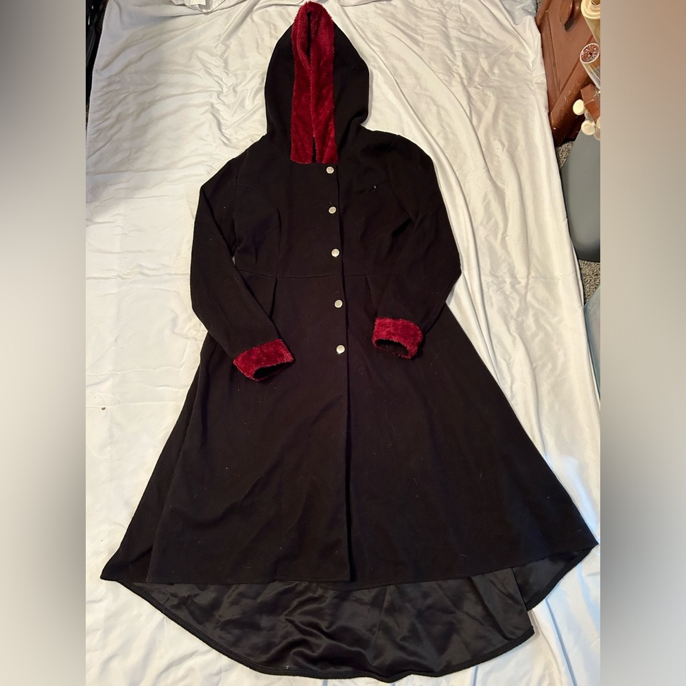 Dressfo Black Hooded Coat with Red Fur Details Size S